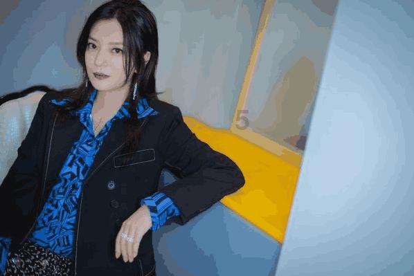 奥迪新一代A6曝光!“撞脸”小鹏P7,停售燃油车型,年底首发