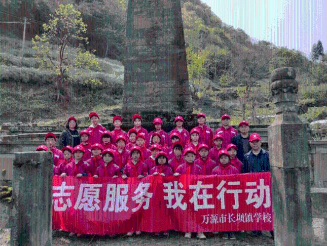 【贵金属】美国经济亮眼，贵金属涨跌互现